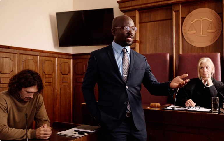 Criminal Defense Lawyer in Noida